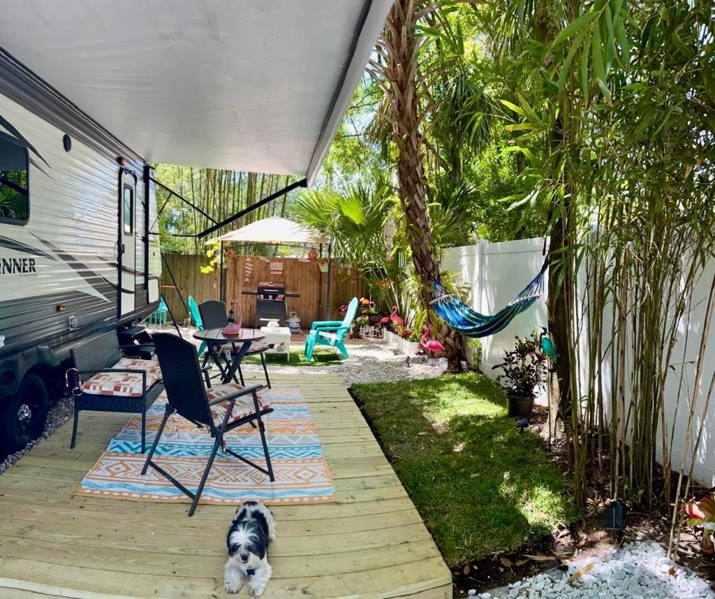 לארגו Rv Camper Paradise On The Wheels In Clearwater Beaches מראה חיצוני תמונה